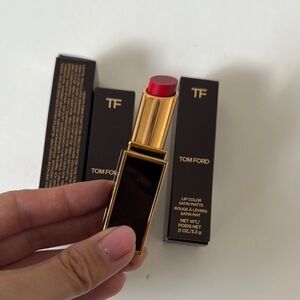 Tom Ford Lip Color in Vibrant Red